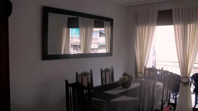 Fuente De Luz דירה
